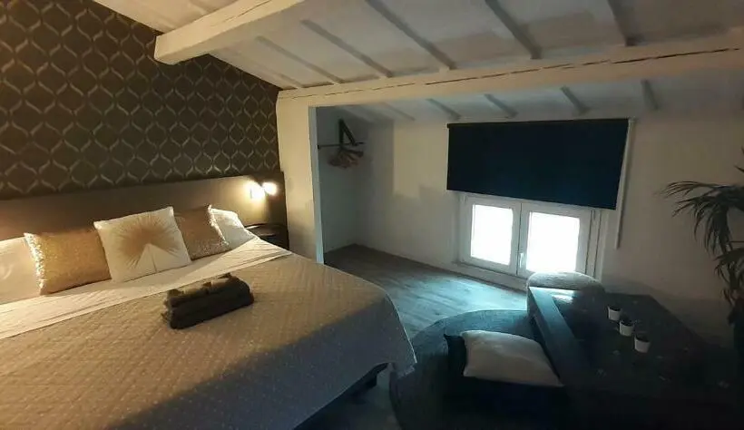 اتاق استاندارد, Camere E Attico Al Mare