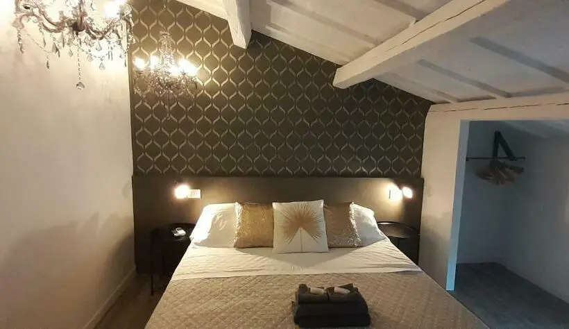 اتاق استاندارد, Camere E Attico Al Mare