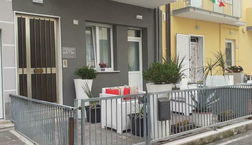 Номер Стандарт, Camere E Attico Al Mare