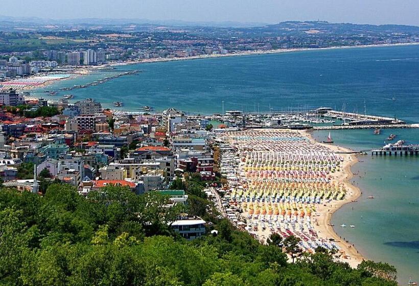 Pokój Standard, Camere E Attico Al Mare