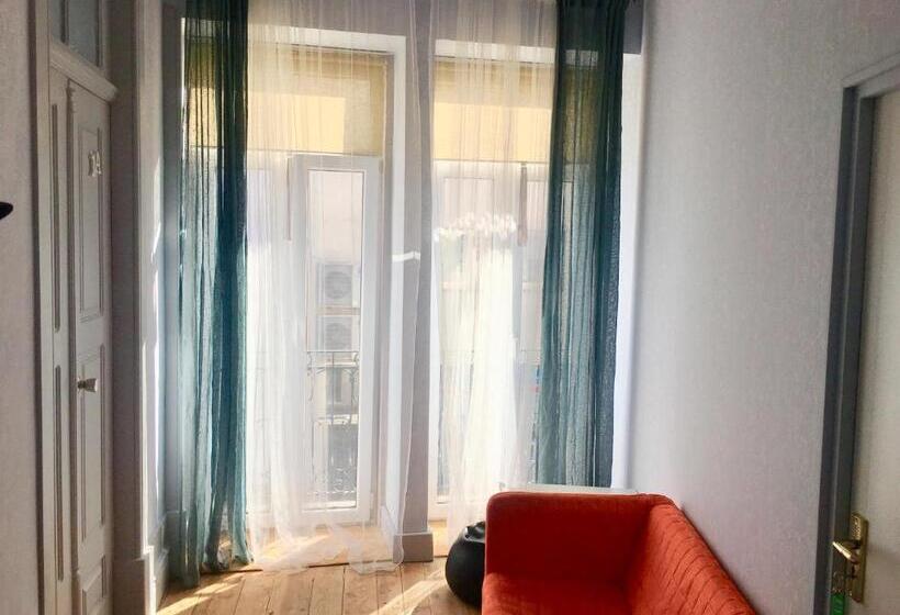 اتاق استاندارد, Stay In Aveiro