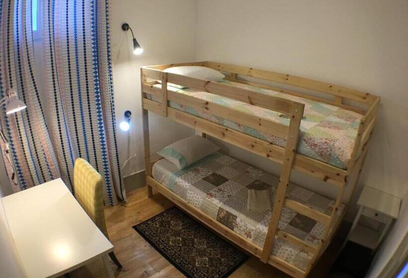 اتاق استاندارد, Stay In Aveiro