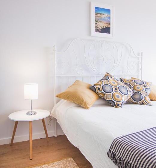 חדר משפחתי, Ardmar B&b