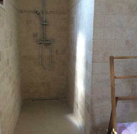 Стандартный Номер Кровать Кинг, La Perle Des Montagnes Bed And Breakfast Chambre D Hôte