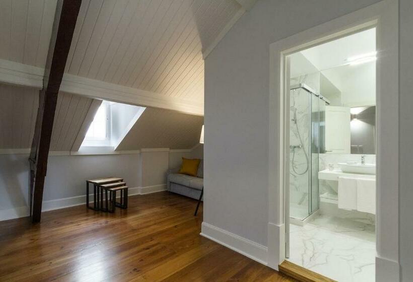 اتاق لوکس چهار تخته, Aq 188 Guest House