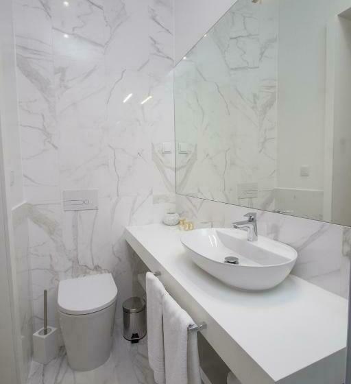 اتاق لوکس, Aq 188 Guest House