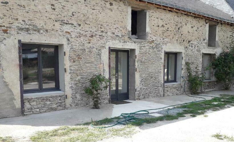 Номер Deluxe, Au Fabuleux Festin