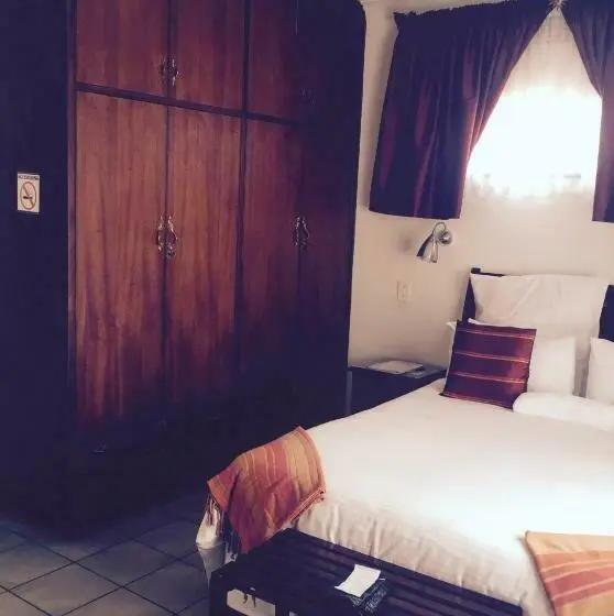 デラックススイート, Welcome Guest House