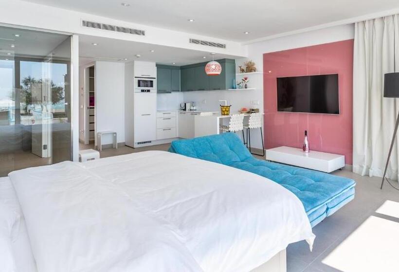 Люкс Вид на Море, The Hype Beachhouse