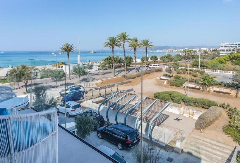 Люкс, The Hype Beachhouse