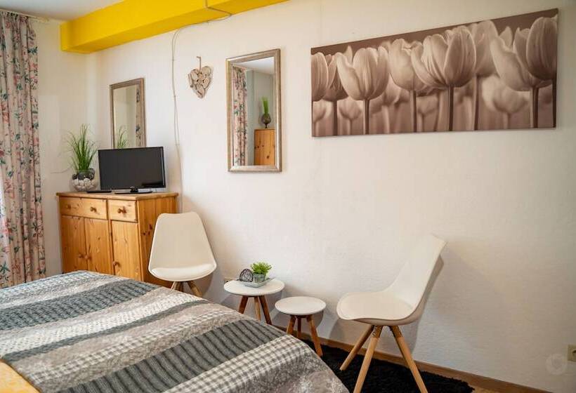 スーペリアールーム, Wild West