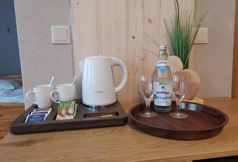 スタンダードルーム, Wild West