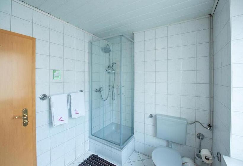 デラックスファミリールーム, Wild West