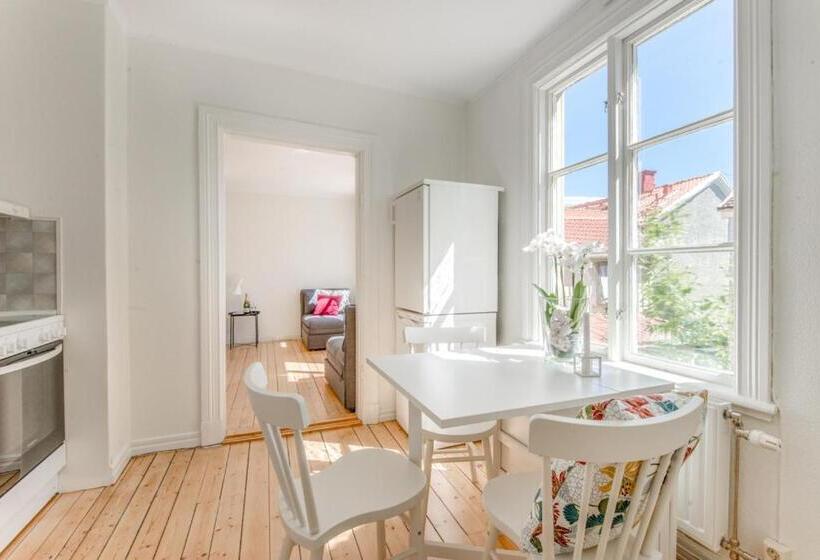 Апартаменты 1 Спальня Вид на Сад, City Apartments In Jonkoping