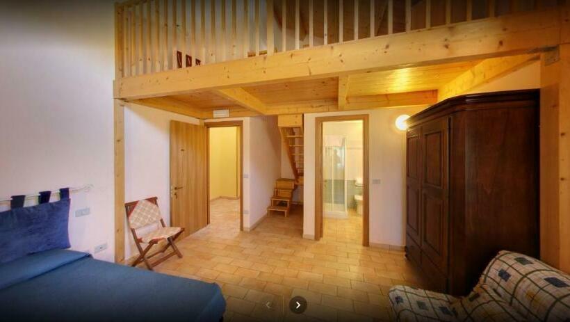 家庭间, Taverna Dei Guelfi