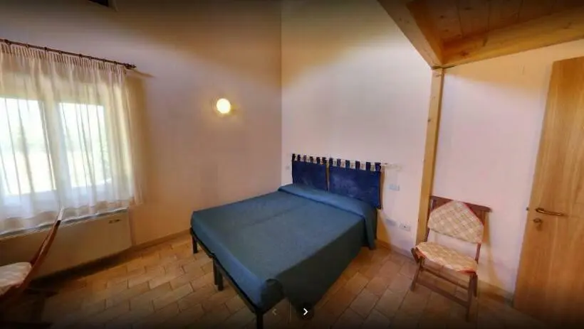 اتاق استاندارد چهار تخته, Taverna Dei Guelfi