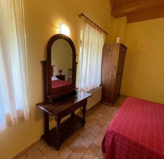 标准间, Taverna Dei Guelfi