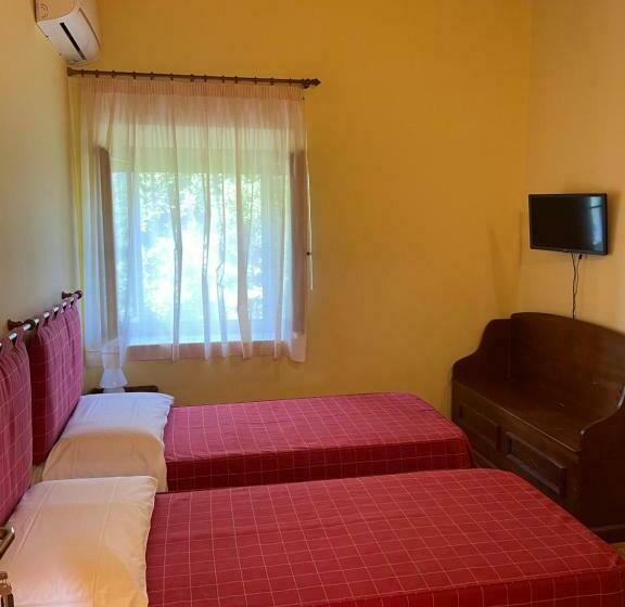 标准间, Taverna Dei Guelfi