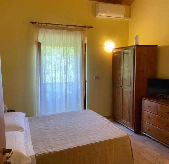 标准间, Taverna Dei Guelfi