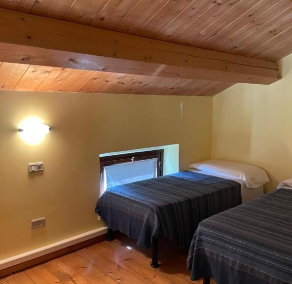 家庭间, Taverna Dei Guelfi