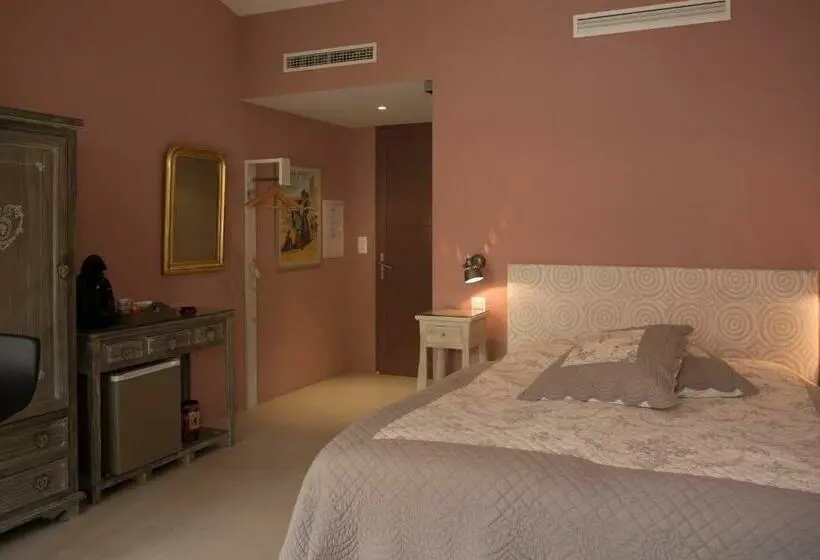 Standard-huone Terassi, L  Oustau Blanc B&b