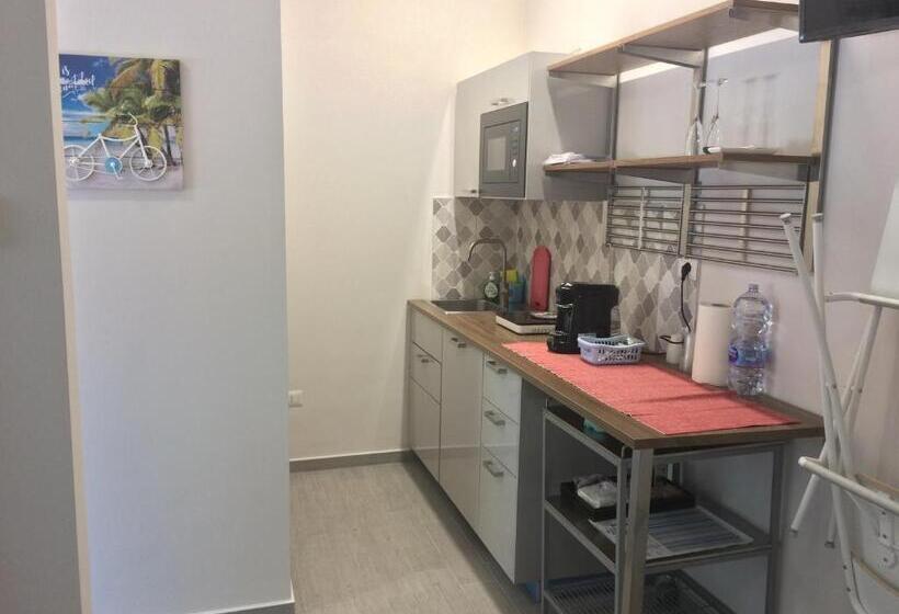 إستوديو ديلوكس, Affittacamere La Pisana