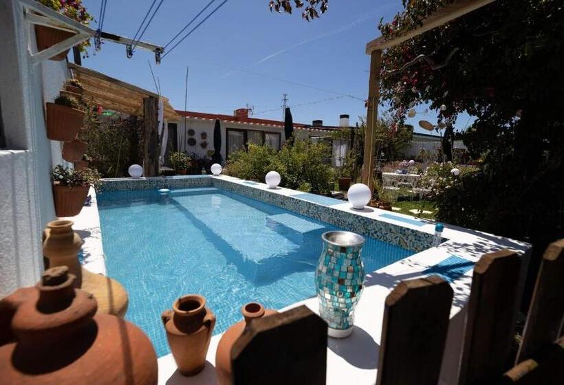Дом 1 Спальня, Beach House Babylon Guest House With Kitchenette And Garden