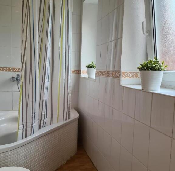 Номер Economy, Bei Chogman