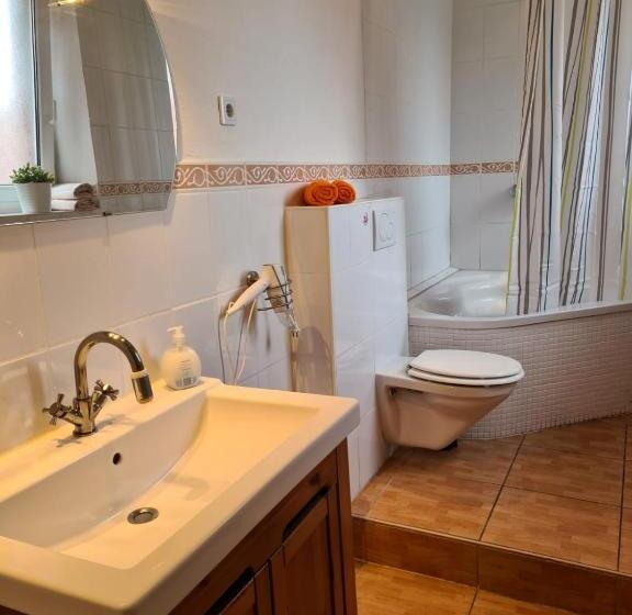 Апартаменты 1 Спальня Нижний Этаж, Bei Chogman