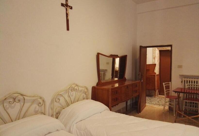 Standard Connecting Room, Villa Sacro Cuore