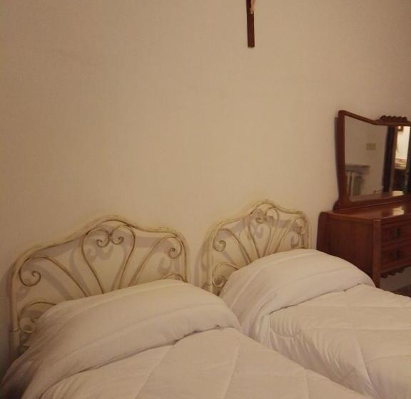 Standard Connecting Room, Villa Sacro Cuore