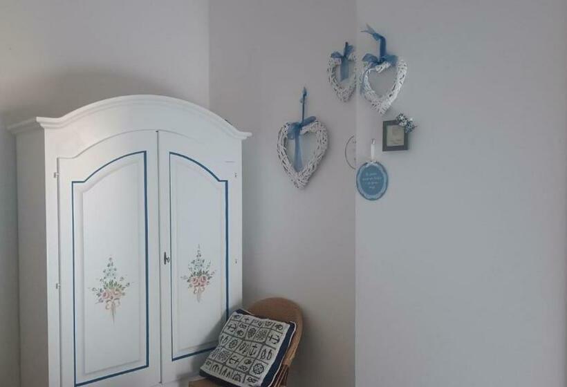 オーシャンビュースタンダードルームバルコニー付き, B&b Miramare