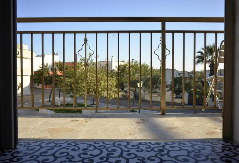 اتاق استاندارد با بالکن, Casa D Artista Le Stanze Della Stupidità