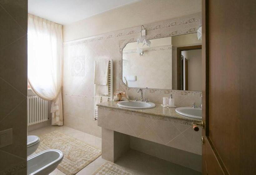Standard room with outdoor bath, La Casa Di Pimpi