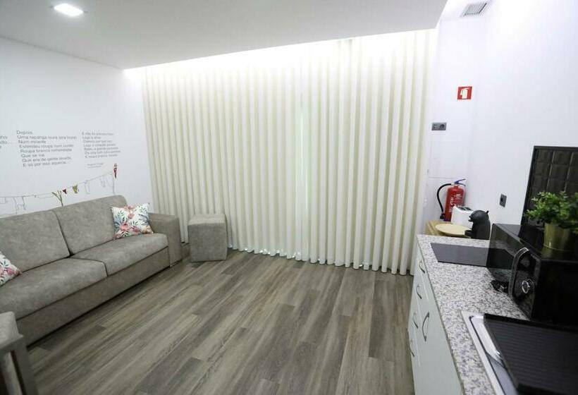 شقة غرفة واحدة مطلة على حمام السباحة, O Casario