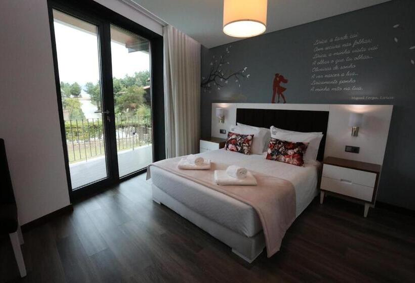 شقة غرفة واحدة, O Casario