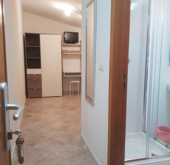 غرفة قياسية ثلاثية, B&b Dimora Del Centro