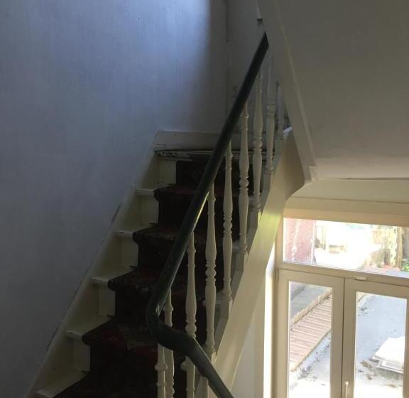 스탠다드 룸, Au 194