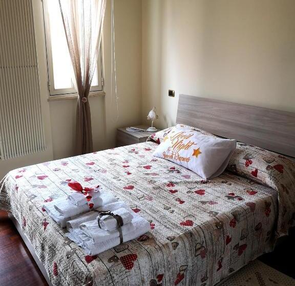 غرفة قياسية مزوَّدة بجاكوزي, Fiorestella