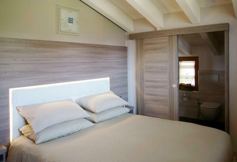 キングサイズベッドのスタンダードルーム, Agriturismo Ruc Del Lac