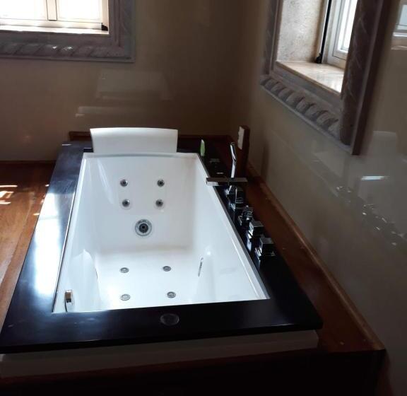 Suite with Terrace, The Lorian Club