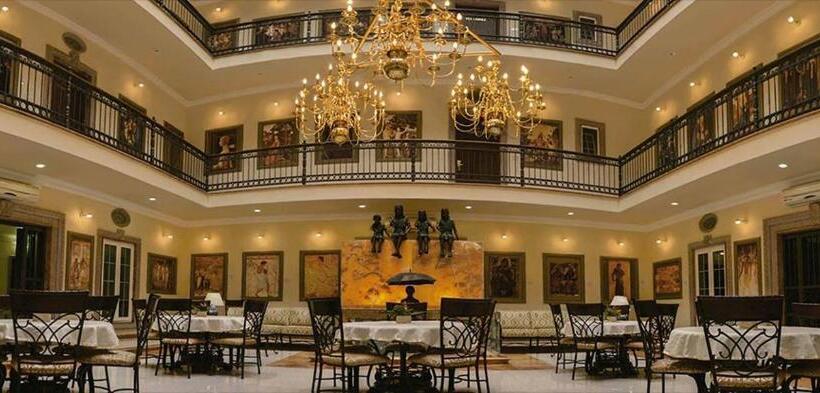 Suite with Terrace, The Lorian Club