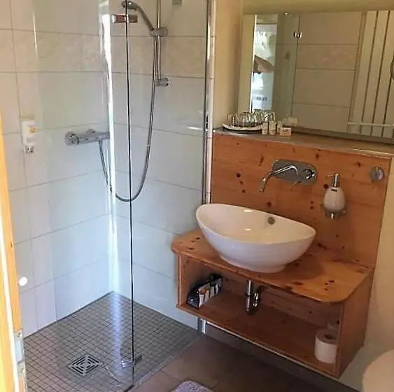 スタンダード４人部屋, Pension Bella Vista   Winzerhof Golk