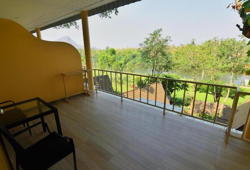 Quarto Deluxe, Suan Sai Yok Resort