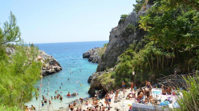 스탠다드 발코니 스튜디오, Athena B&b Castro