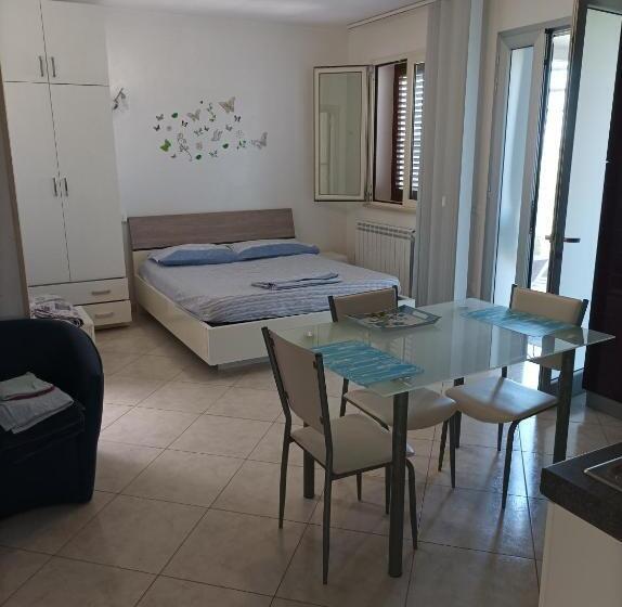 Студия Deluxe, Athena B&b Castro