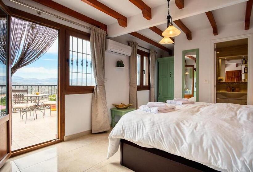 غرفة سوبيريور مزوَّدة بتراس, Casa Las Torres B&b