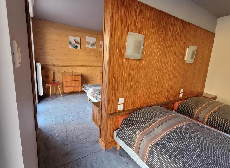 スタンダード４人部屋, Du Lac Des Corbeaux