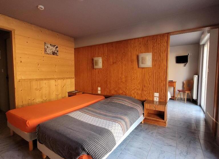 スタンダード４人部屋, Du Lac Des Corbeaux