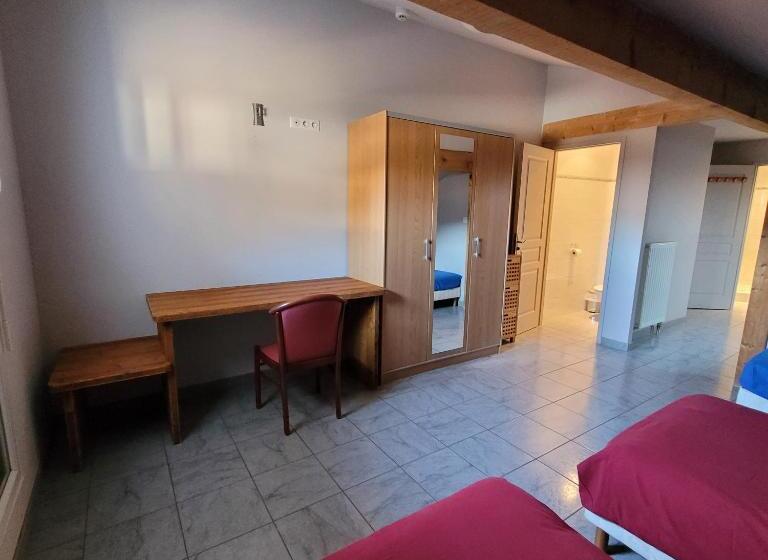 マウンテンビューファミリールーム, Du Lac Des Corbeaux